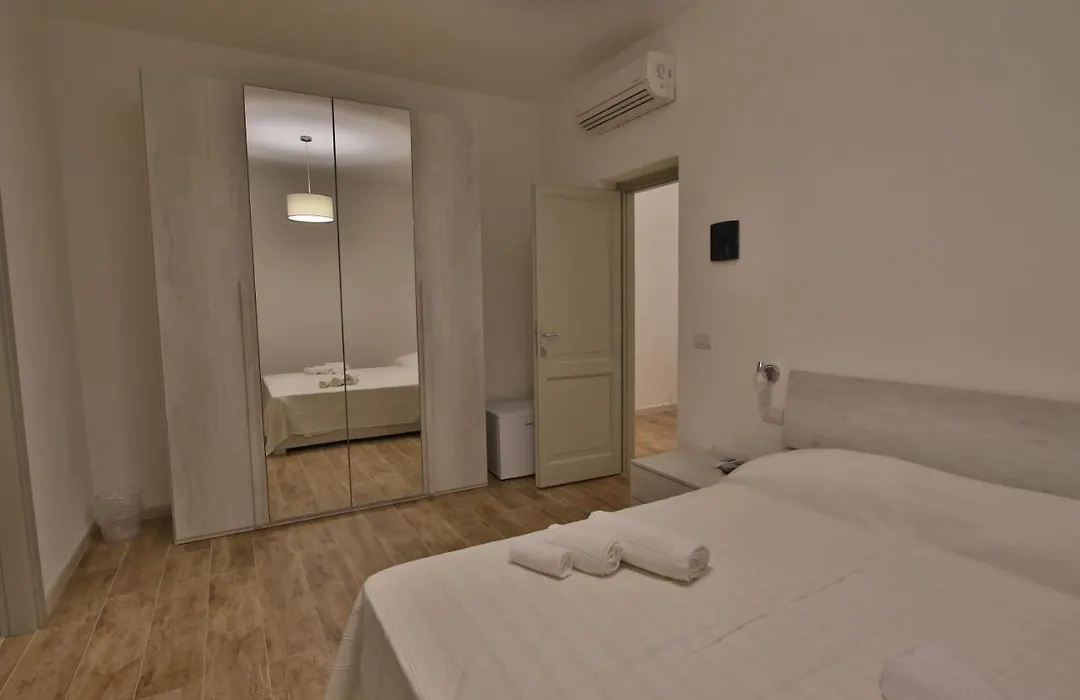 Les Chambres Au Centre-1